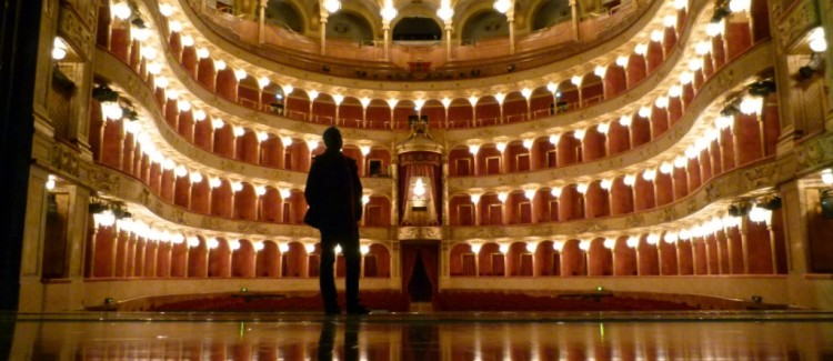 Teatro dell’Opera: si ritirino i licenziamenti.